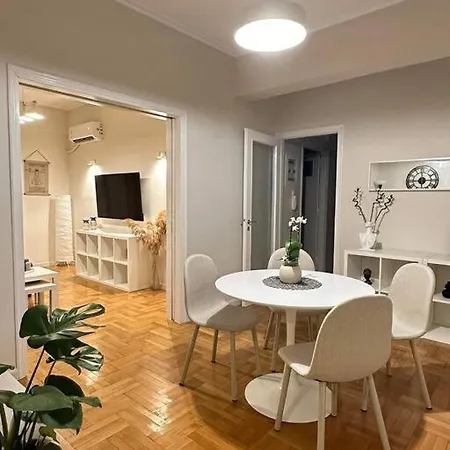 Apartment Emst Athens
